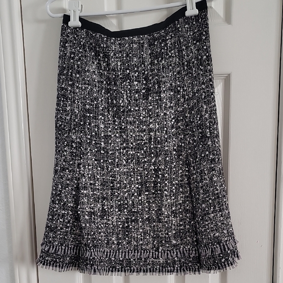 Cynthia Steffe Dresses & Skirts - Cynthia Steffe Black and White Textured A-Line Skirt Sz 2